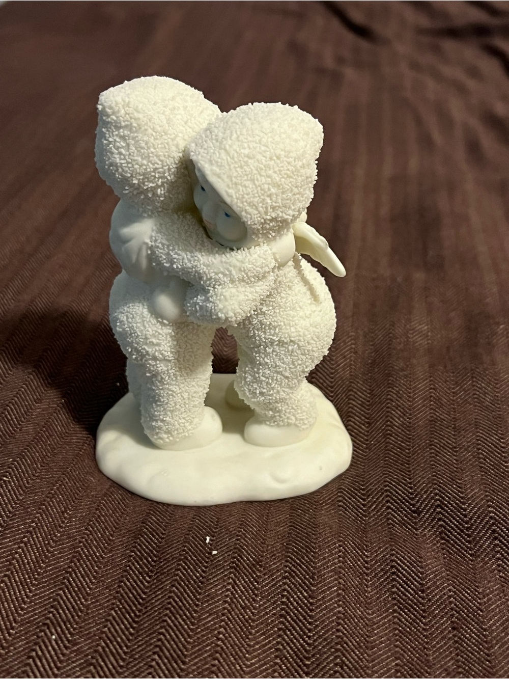WINTER TALES OF THE SNOWBABIES "I NEED A HUG" FIGURINE #68136